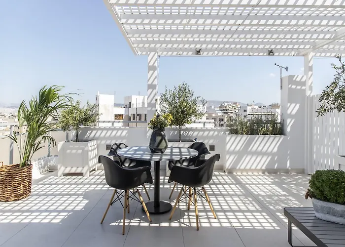 Cheap hotel: Gallery Suites & Residences Piraeus
